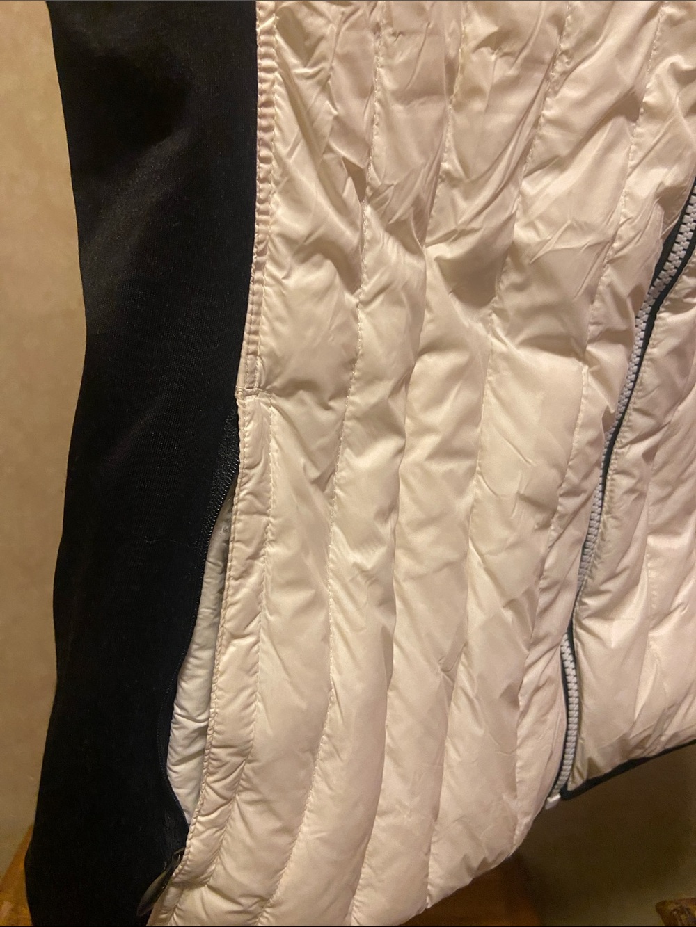 Calvin Klein puffer vest - Picture 12 of 12